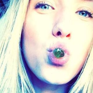 Meet your Posher, Hayley